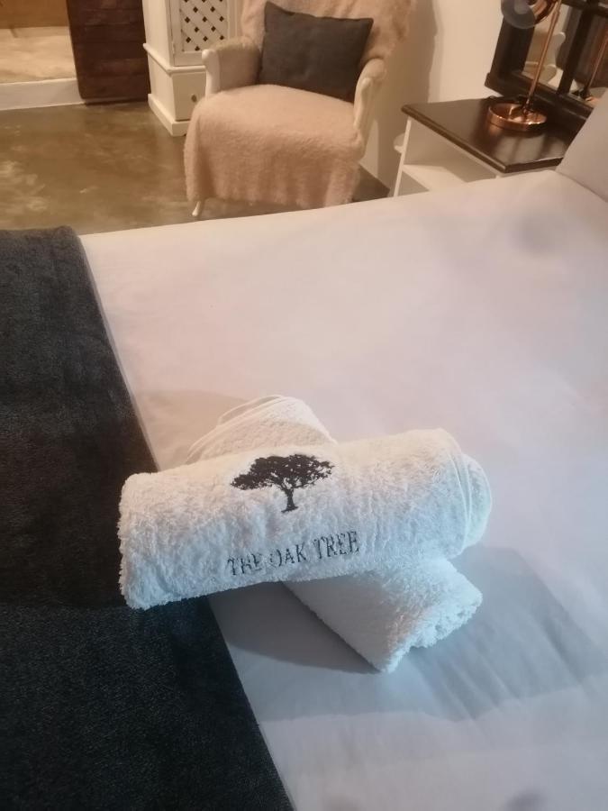 The Oak Treehouse Bnb Queenstown Bagian luar foto